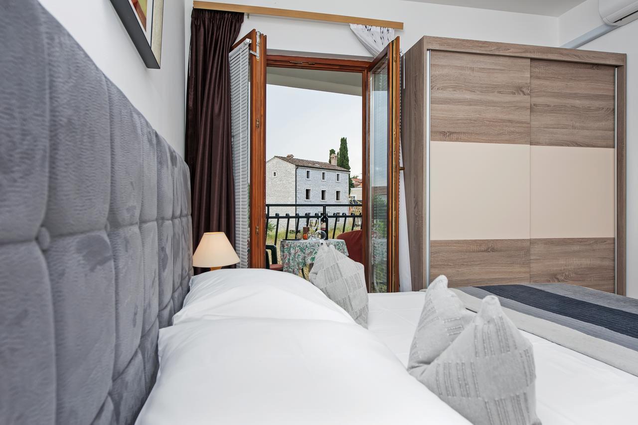 Ladonja Bb Rooms, Family Run Bed & Breakfast Rovinjsko Selo Dış mekan fotoğraf