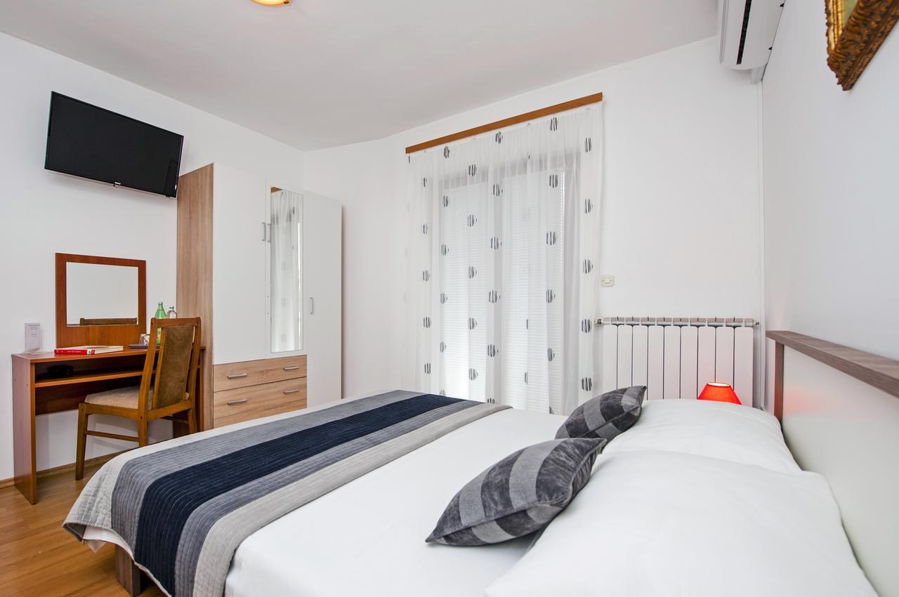 Ladonja Bb Rooms, Family Run Bed & Breakfast Rovinjsko Selo Dış mekan fotoğraf