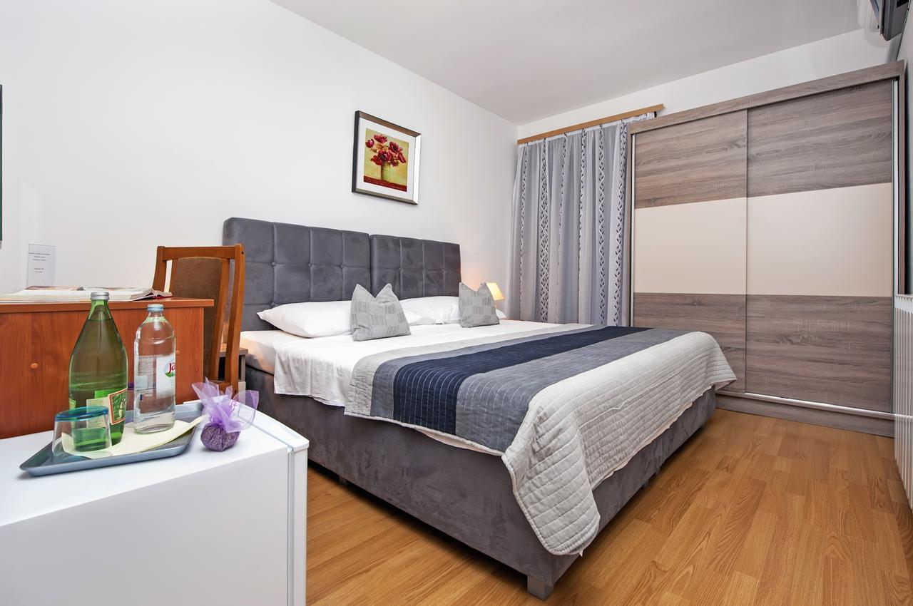 Ladonja Bb Rooms, Family Run Bed & Breakfast Rovinjsko Selo Dış mekan fotoğraf